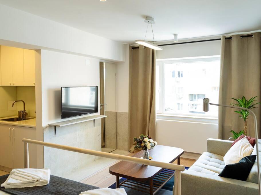 Sunny Modern - Cismigiu Park & Old Town * Bucarest