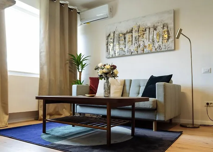 Sunny Modern Studio - Cismigiu Park & Old Town