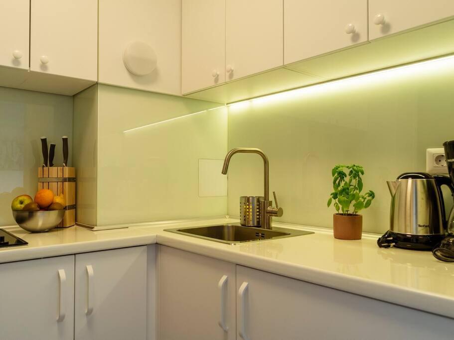 Apartment Sunny Modern - Cismigiu Park & Old Town *